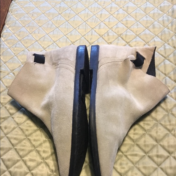 Suede ankle boots made in Spain size 8, light tan - Picture 2 of 7